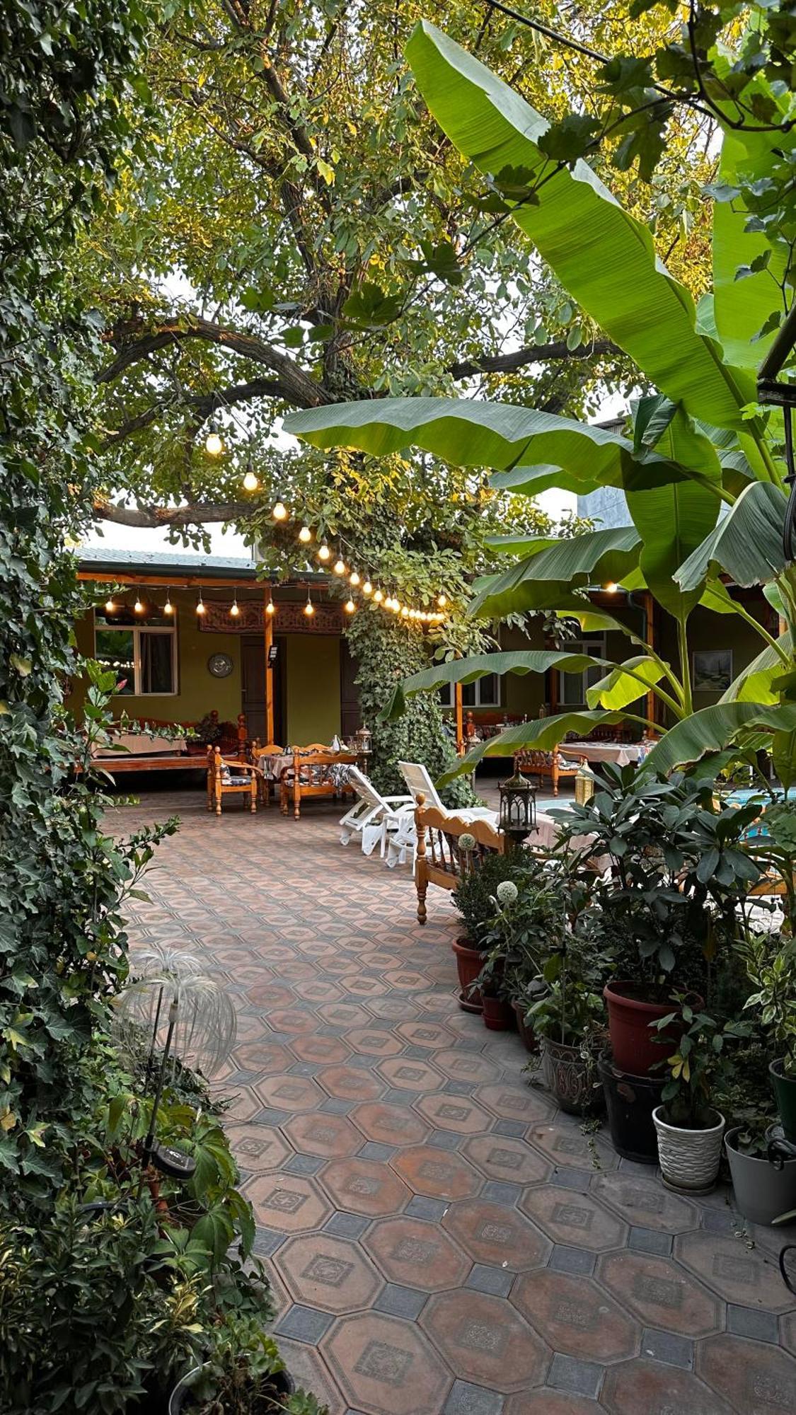 Green Yard Boutique Guesthouse Tașkent Exterior foto